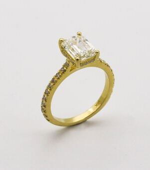 Antique ring
